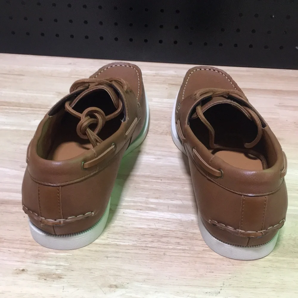New WB Club Room Men's Brown Leather Boat Shoes‎